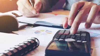 Comprendre les frais financiers en entreprise comment optimiser sa gestion budgétaire