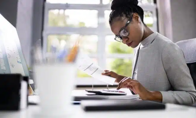 Les avantages d'étudier la finance dans une école de commerce