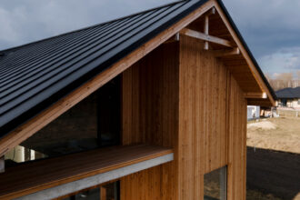 Quelle surface et quel prix moyen pour construire une maison en bois en 2025 ?